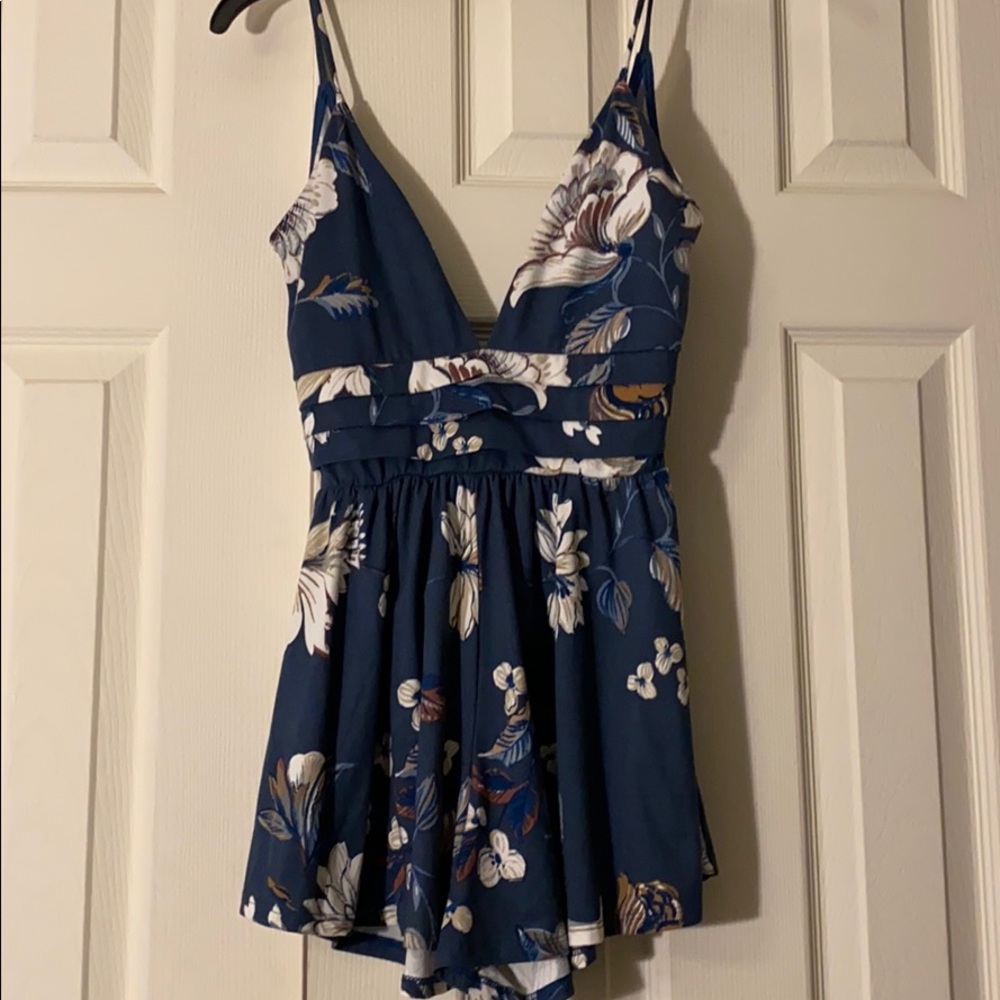 Flower pattern romper - Picture 2 of 2